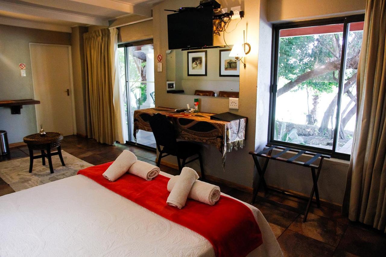 Ikaia River Lodge Keimoes ภายนอก รูปภาพ
