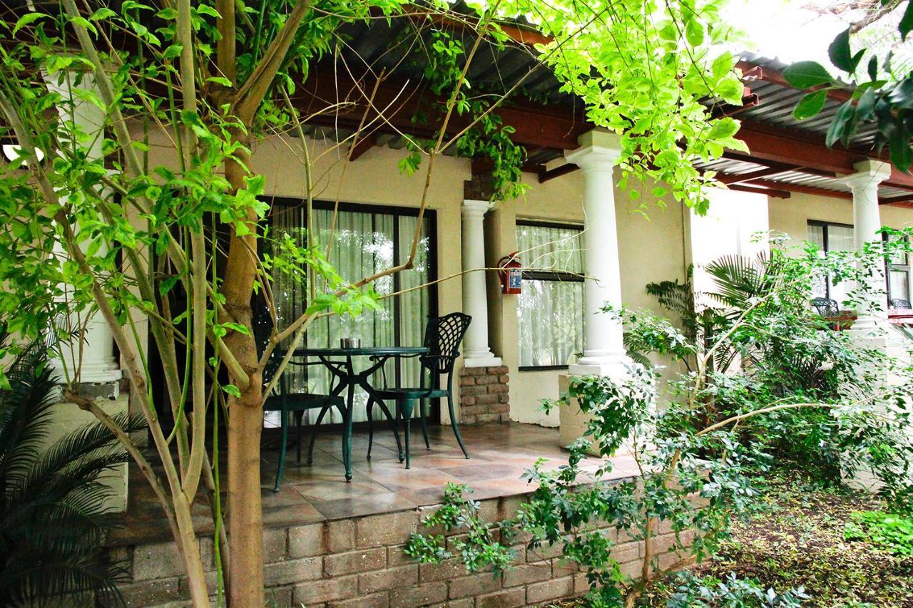 Ikaia River Lodge Keimoes ภายนอก รูปภาพ